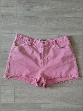 BDG Mom High-Rise Jean Shorts